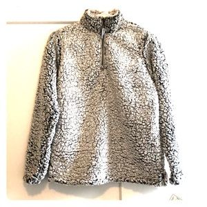 Fuzzy half zip sweater/sweatshirt